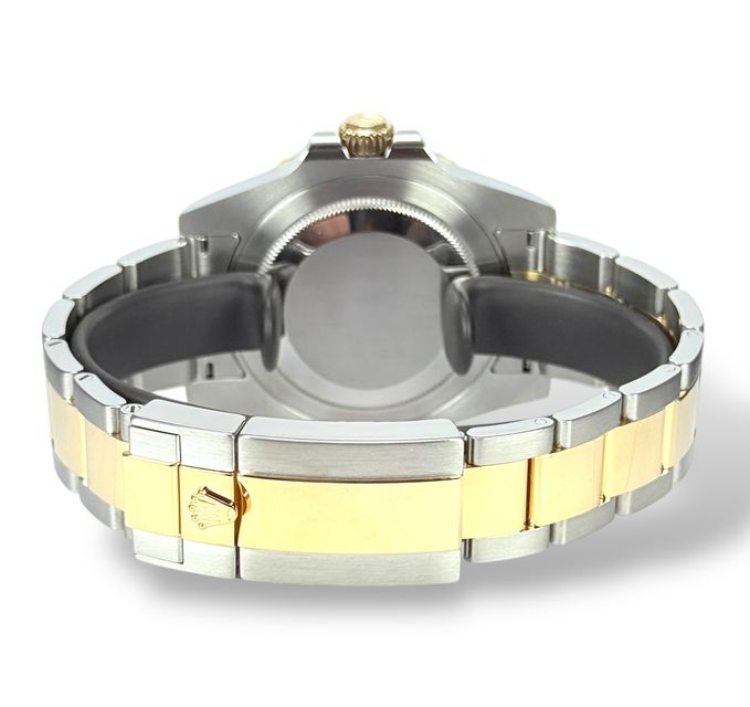 Rolex GMT Master II 116713 LN Image 4